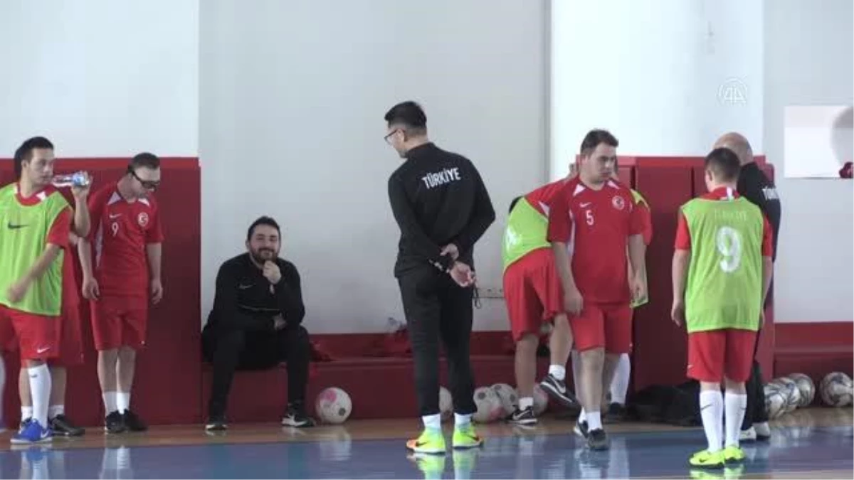 GAZİANTEP - Down Sendromlular Futsal Milli Takımı\'nda hedef yeniden Avrupa şampiyonluğu