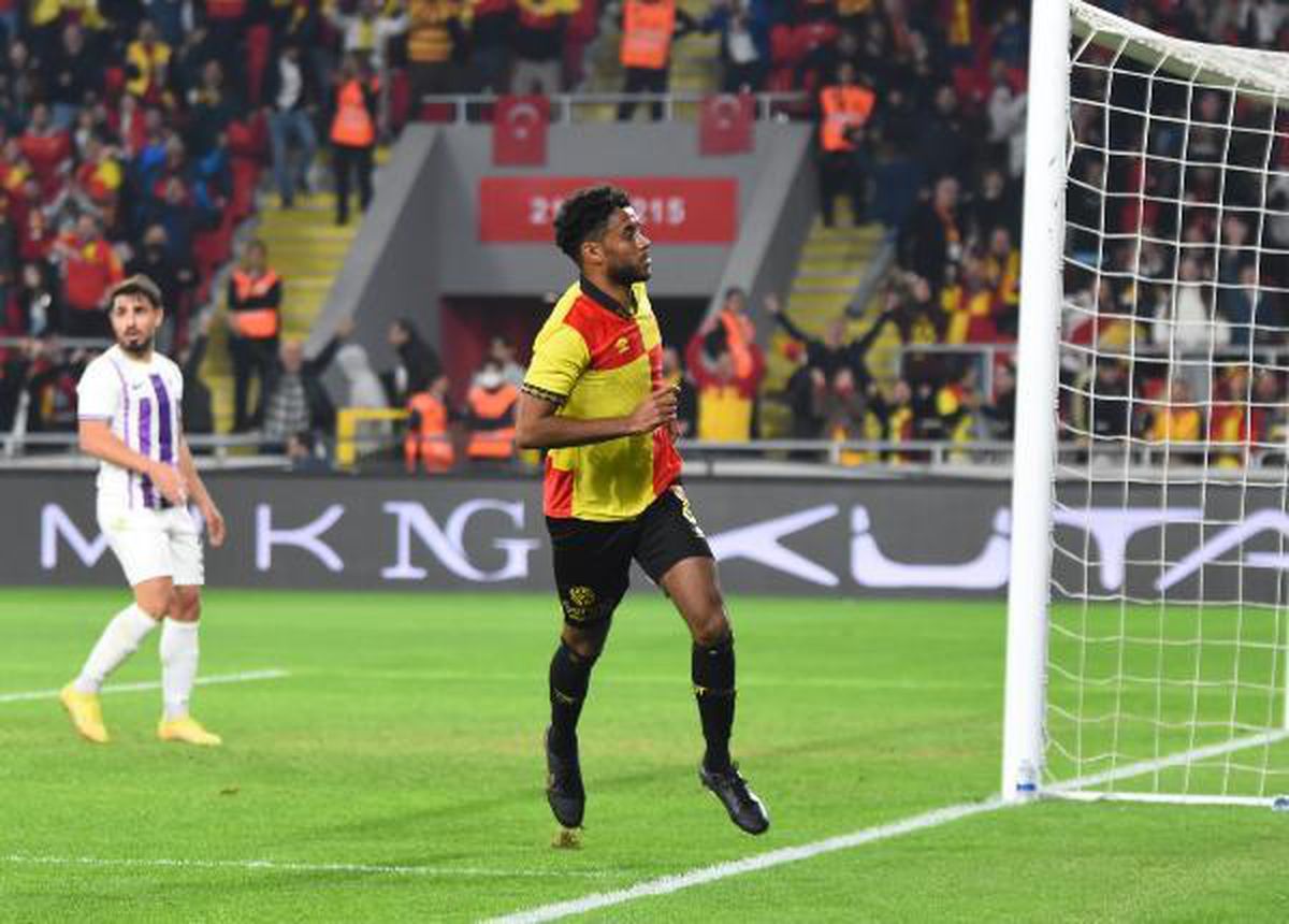 Göztepe\'de Palmer klasını sergiledi