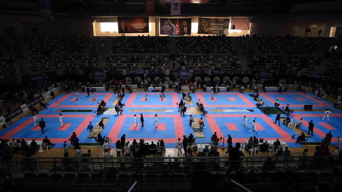 İller Arası Karate Ligi\'nin üçüncü ayağı tamamlandı