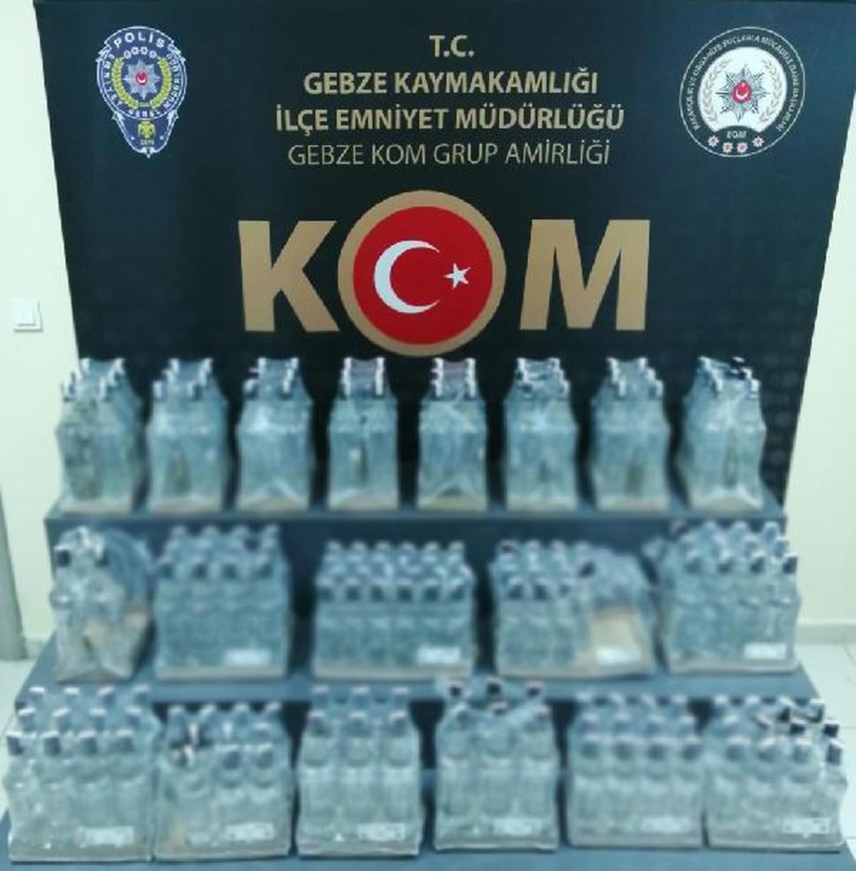 Kocaeli\'de 171 şişe \'sahte içki\' ele geçirildi