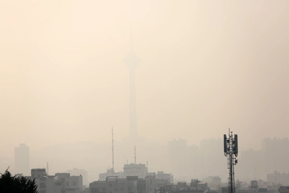 Tahran\'da hava kirliliği "kırmızı alarm" seviyesinde