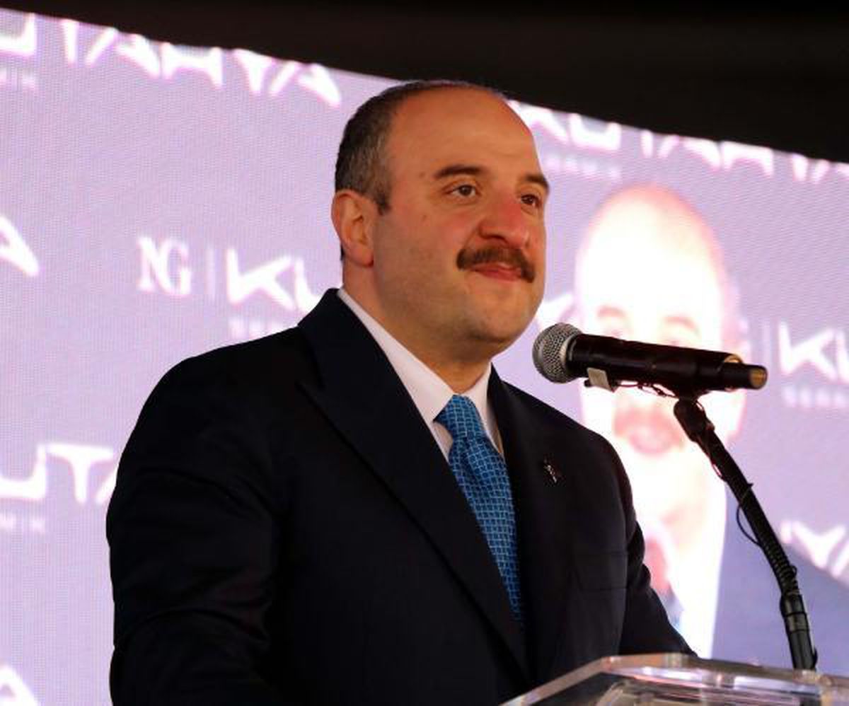 Bakan Varank: Belediye başkanı ceza aldığı için neredeyse göbek atacak (2)