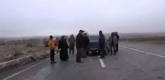 Çarpışan iki otomobildeki 6 kişi yaralandı