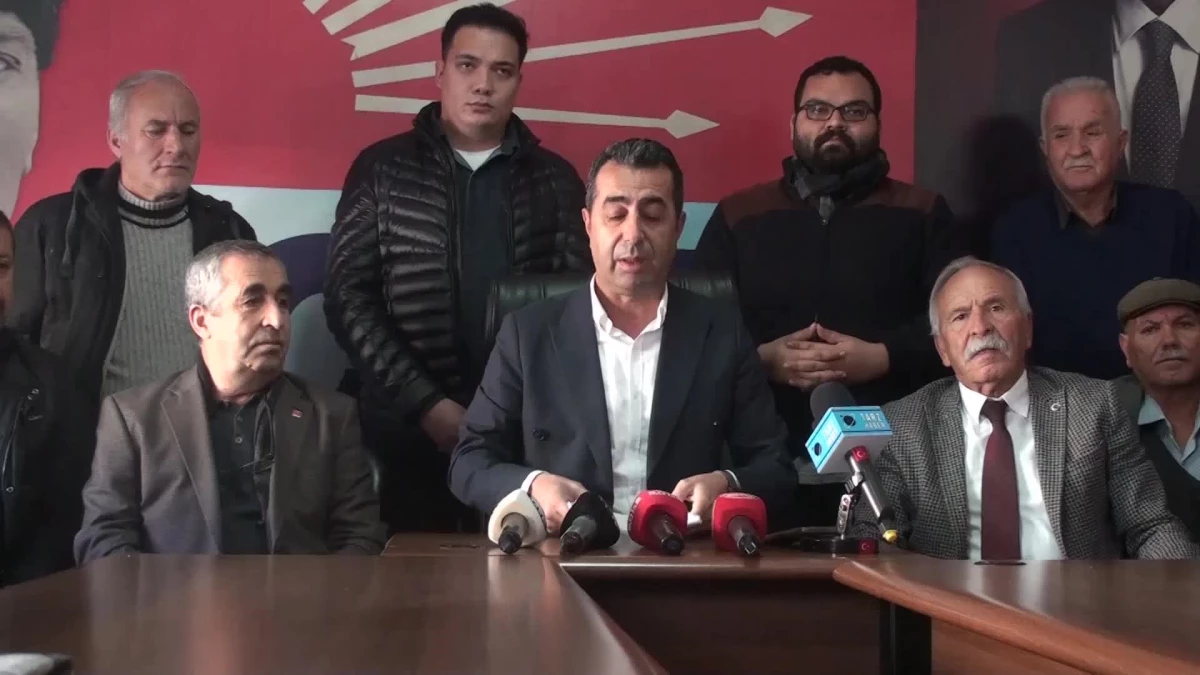 CHP Niğde İl Başkanı Adem: "Ak Partili ve Tügva\'lı Olmak Memur Olmanın Kapılarını Açıyor"
