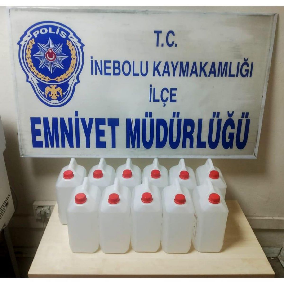 FETÖ\'den ihraç edilen binbaşı 55 litre etil alkol ile yakalandı
