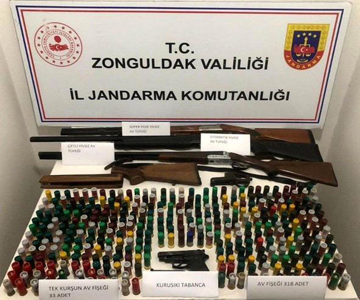 Jandarmanın baskın yaptığı evden cephanelik çıktı