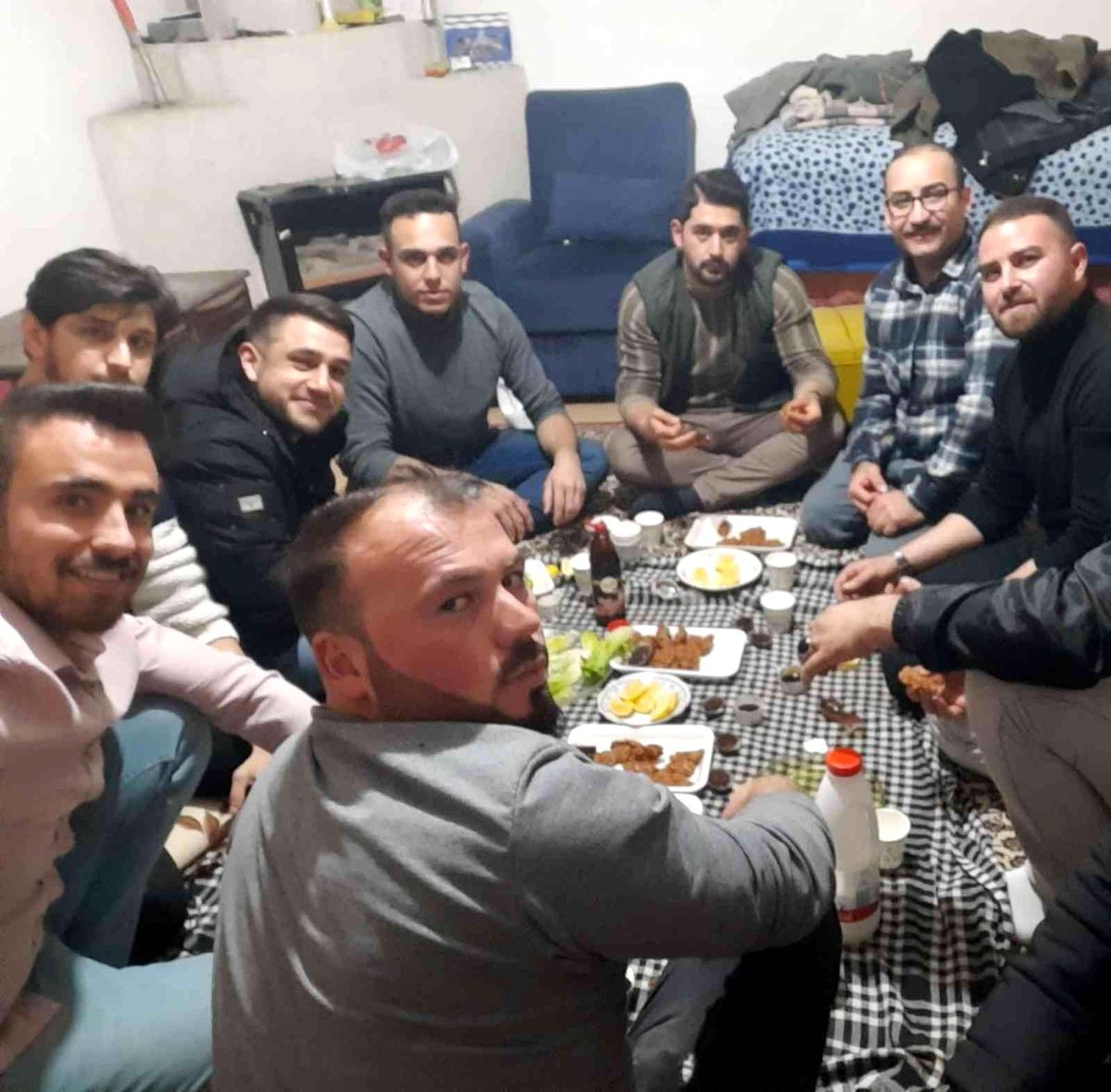 Kış Aylarının Vazgeçilmezi Köy Odası Kültürünü Sürdürüyor