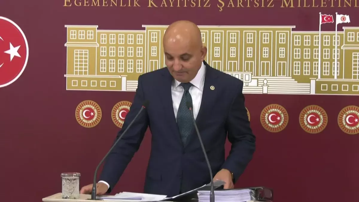 Mahir Polat, Bayraklı Şehir Hastanesi\'ne Tıbbı Cihaz Alımında Yolsuzluk Yapıldığını İddia Etti: "30 Ultrasonografi Cihazı 318 Bin 726 Dolara Alınmış,...