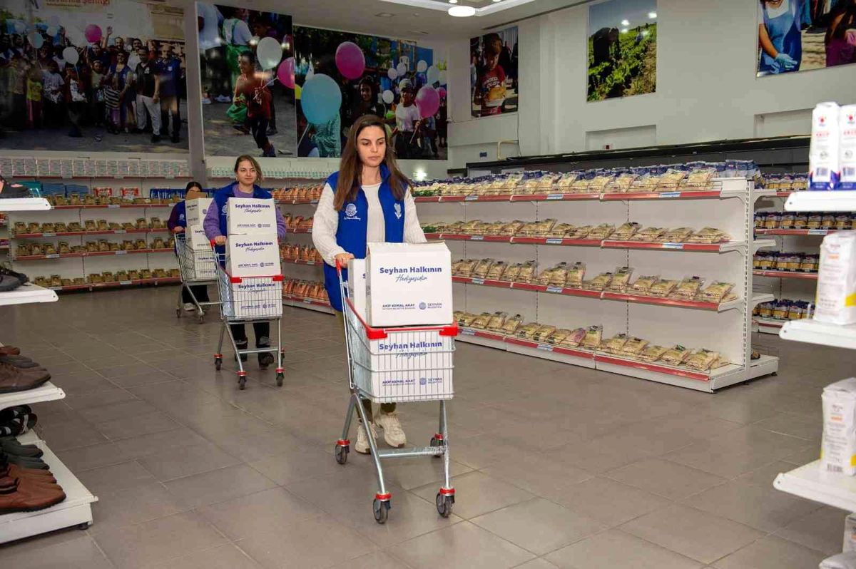 Seyhan Belediyesinden Antalyalı selzedelere yandım