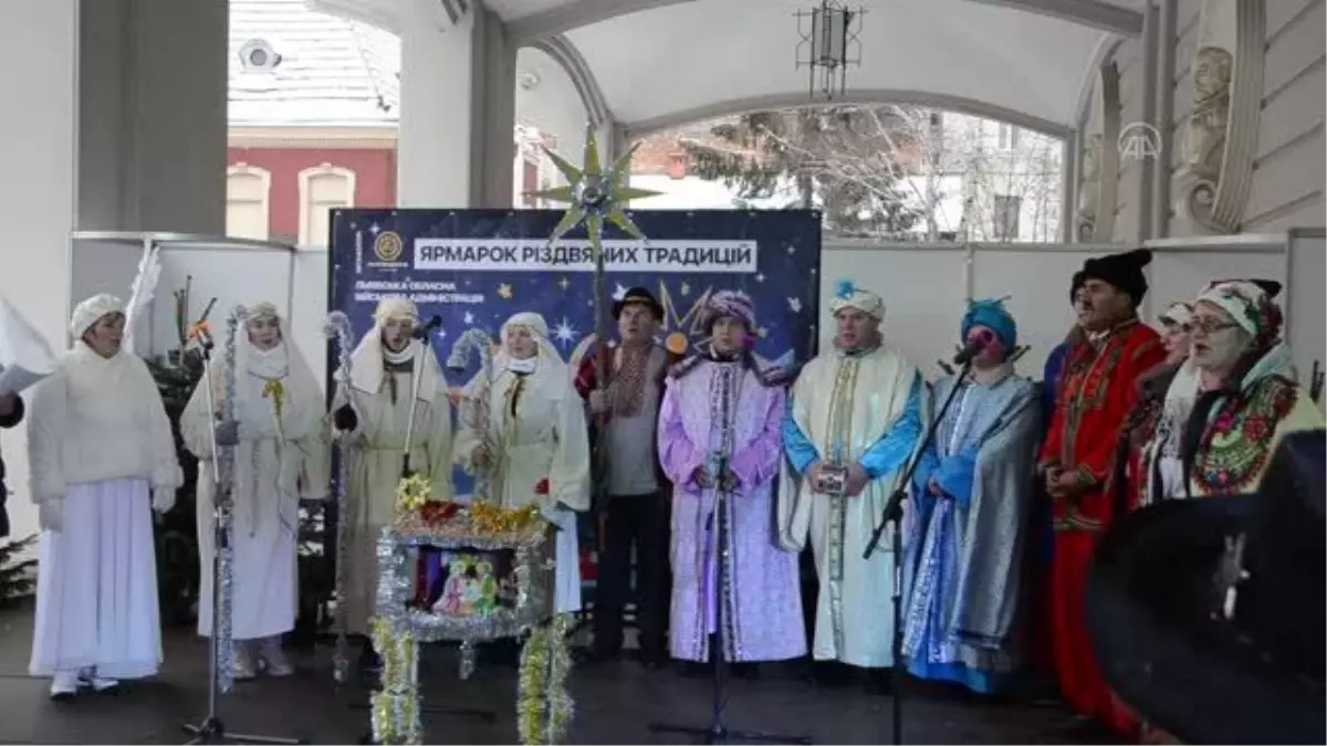 Ukrayna'da geleneksel Noel fuarı