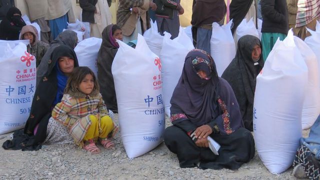 Çin'in Gönderdiği Yardım Afganistan'da 400 Aileye Dağıtıldı