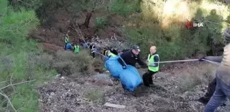 Çöplüğe dönen ormanlık alanı böyle temizlediler