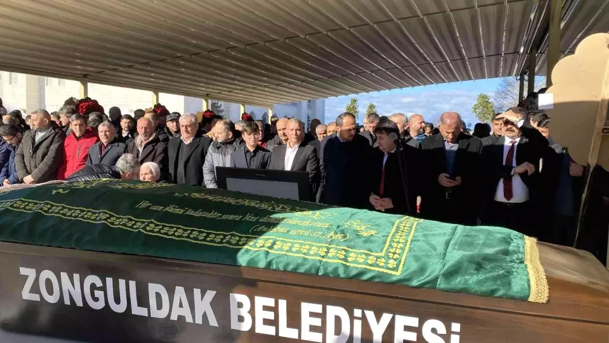 Demir son yolculuğuna uğurlandı