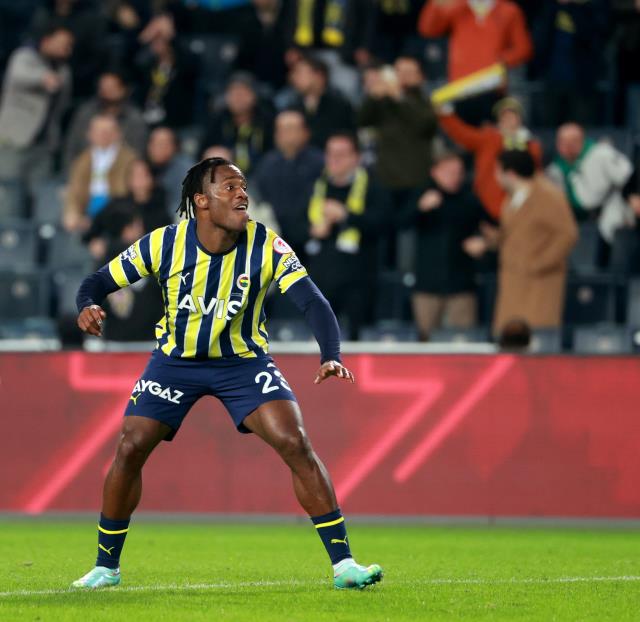 Fenerbahçe, Ziraat Türkiye Kupası 5. Tur maçında İstanbulspor'u 3-1 mağlup ederek Son 16 Turu'na adını yazdırdı.