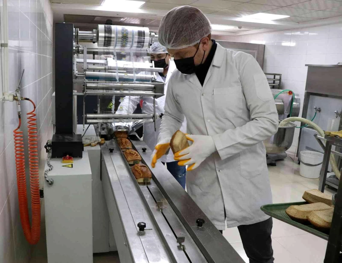 Haliliye\'de yılda 741 bin 680 glutensiz ekmek üretiliyor