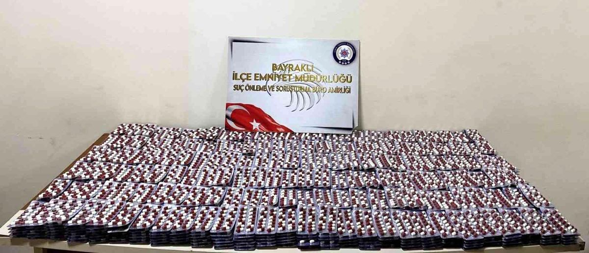 İzmir\'de binlerce ecza hap ele geçirildi