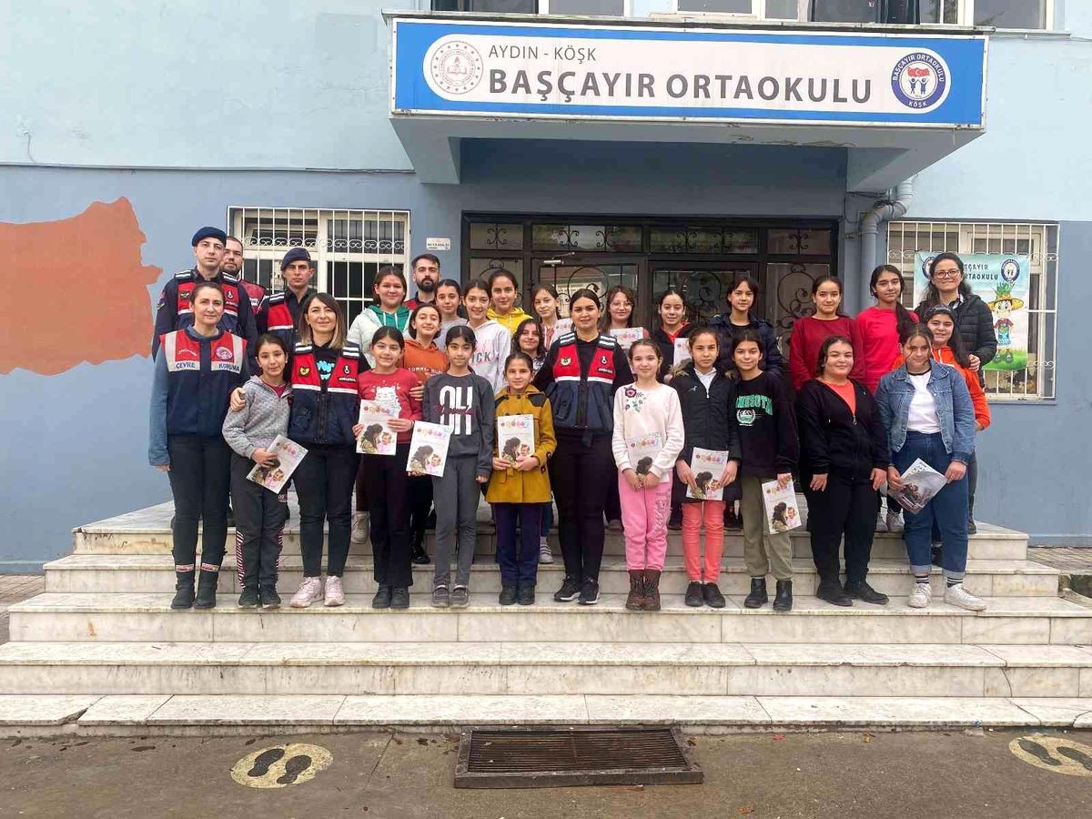 Jandarma ekipleri Köşklü öğrencileri bilgilendirdi