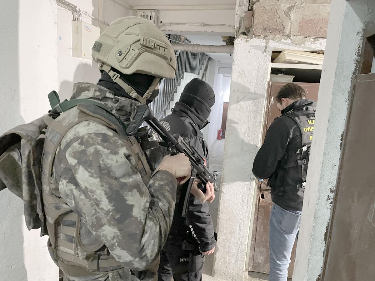 Kayseri\'de özel harekat polisi destekli uyuşturucu operasyonu düzenlendi