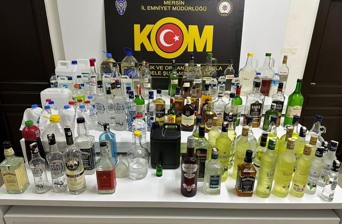 Mersin\'de 69,5 litre sahte içki ile 12 litre kaçak etil alkol ele geçirildi
