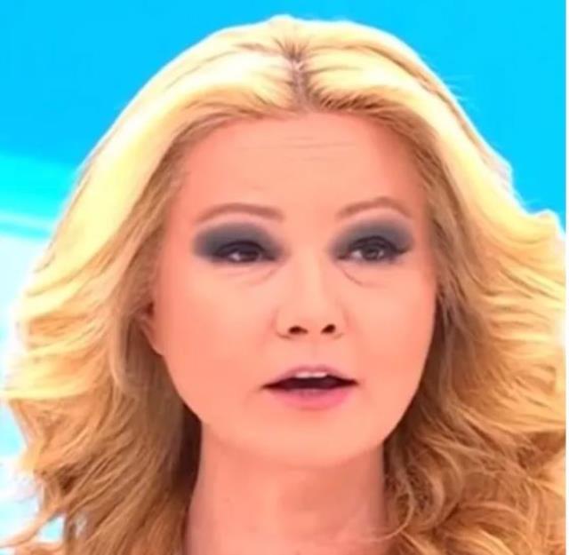 Müge Anlı'ya odaklanan kamera sallanınca ilginç gerçek ortaya çıktı! Hayranları bile şaşkın