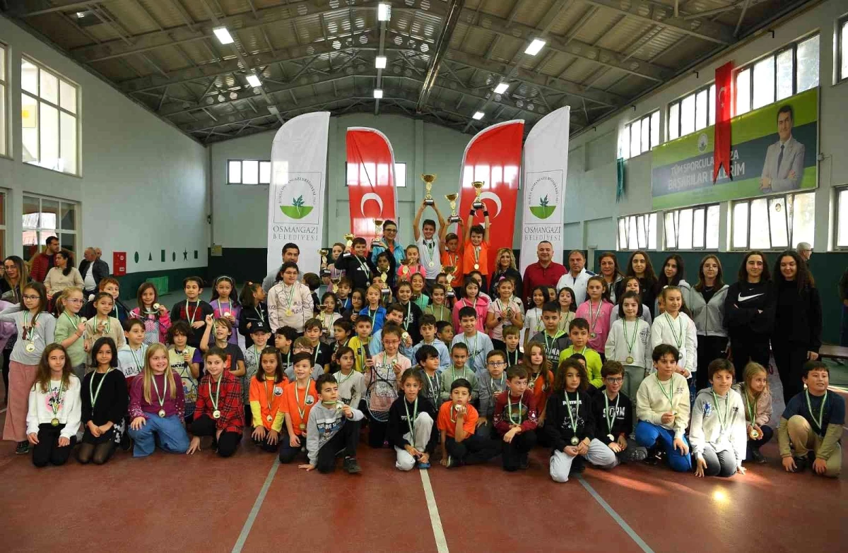 Osmangazi Tenis Kış Kupası nefes kesti