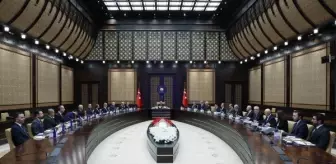 Savunma Sanayii İcra Komitesi Toplantısı'nda Türkiye'nin hava savunmasının güçlendirilmesi için Siper, Hisar ve Sungur sistemlerinin yeni seri...