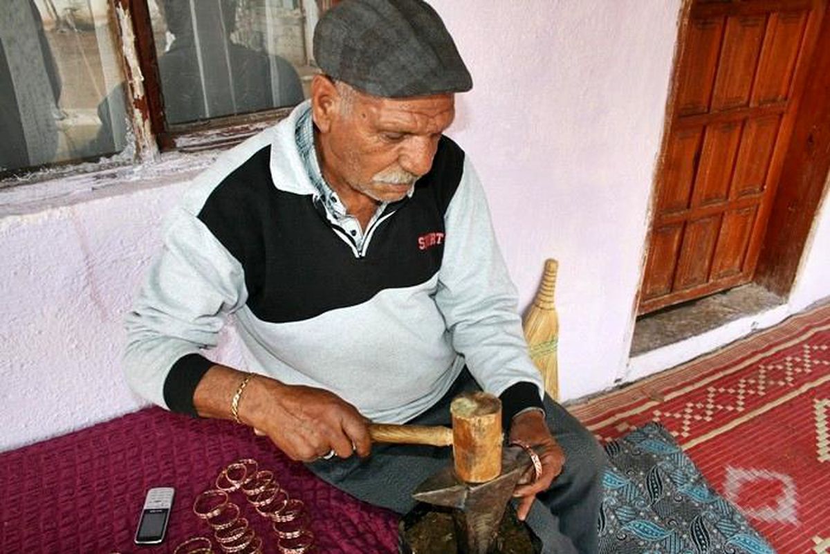 10 yaşında başladığı mesleği 67 yıldır yapıyor