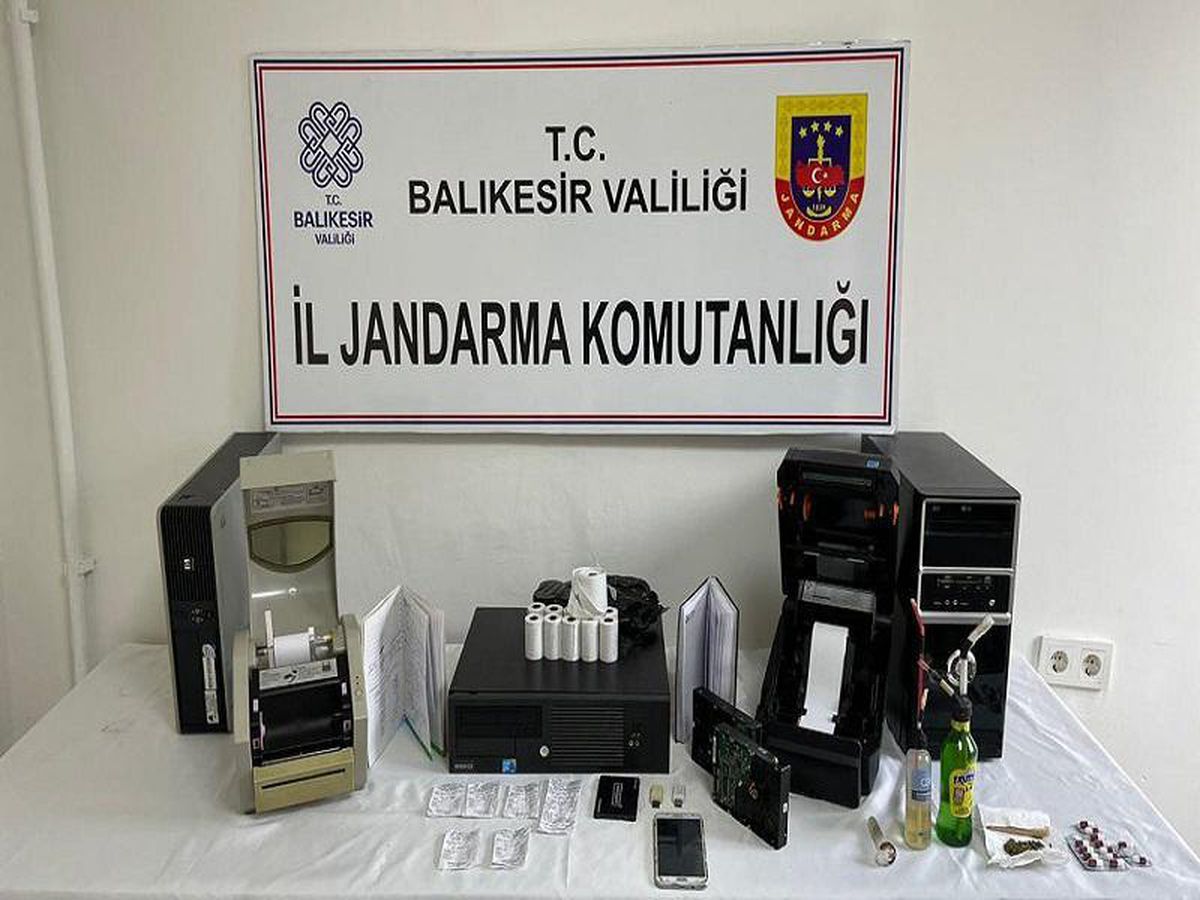 Balıkesir\'de suç örgütüne yönelik operasyonda 3 şüpheli tutuklandı