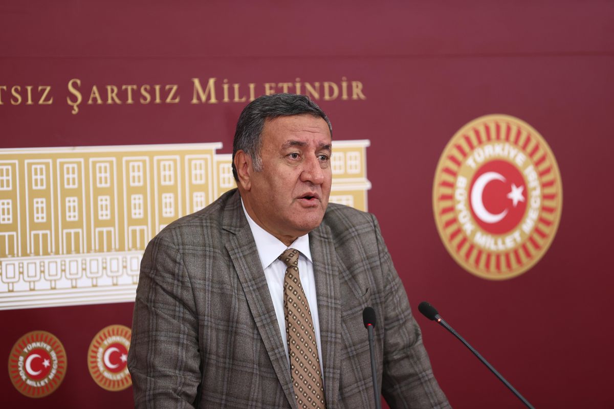 CHP\'li Gürer: "Asgari ücret, uygulanan politikalar nedeniyle temel ücrete dönüştü"