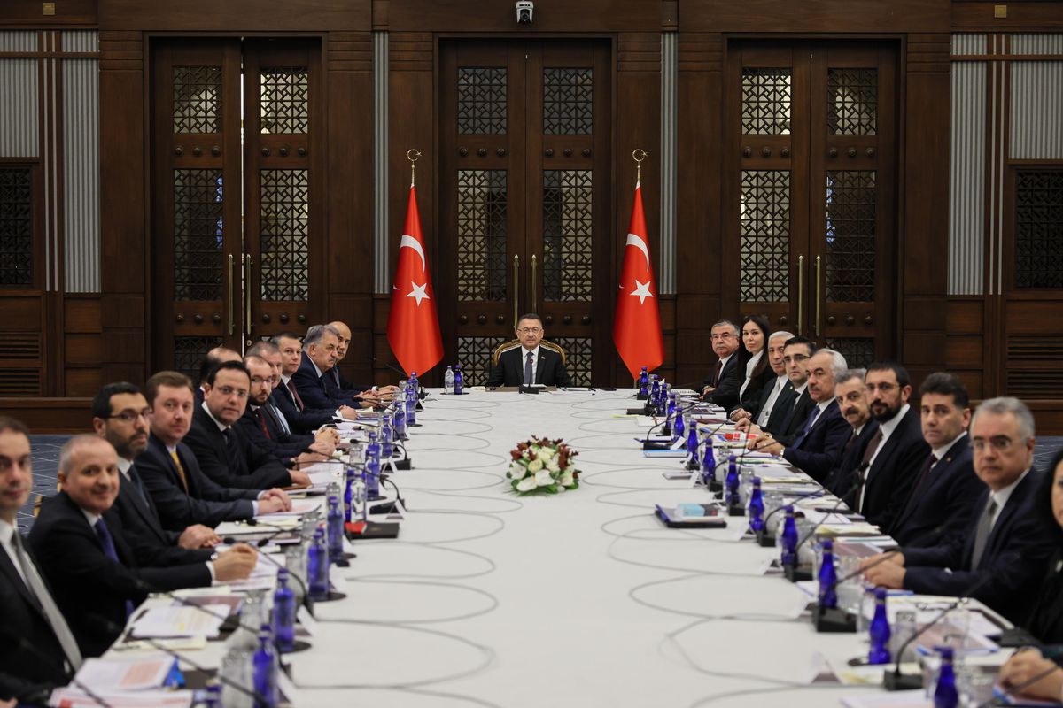 Cumhurbaşkanı Yardımcısı Oktay başkanlığında tarımsal üretim ve ormanların korunmasına ilişkin toplantı