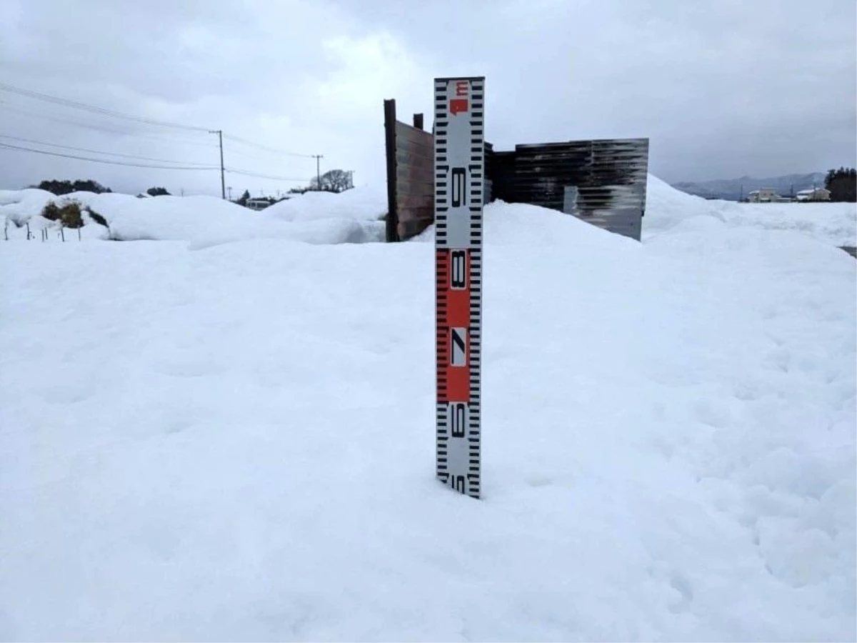 Japonya\'yı vuran şiddetli kar yağışının bilançosu ağırlaşıyor: 3 ölü 10 yaralı