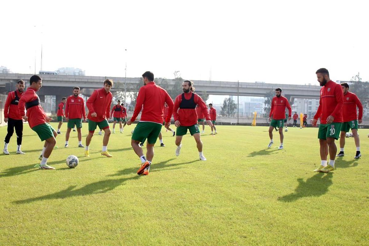 Kaf-Kaf\'ın yeni hücumcuları istenileni veremiyor