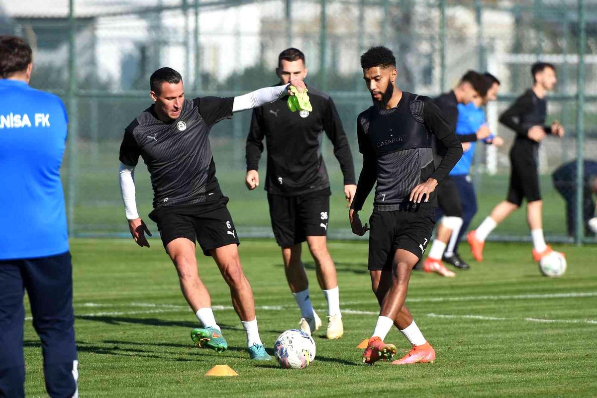 Manisa FK\'da Pendikspor hazırlıkları başladı