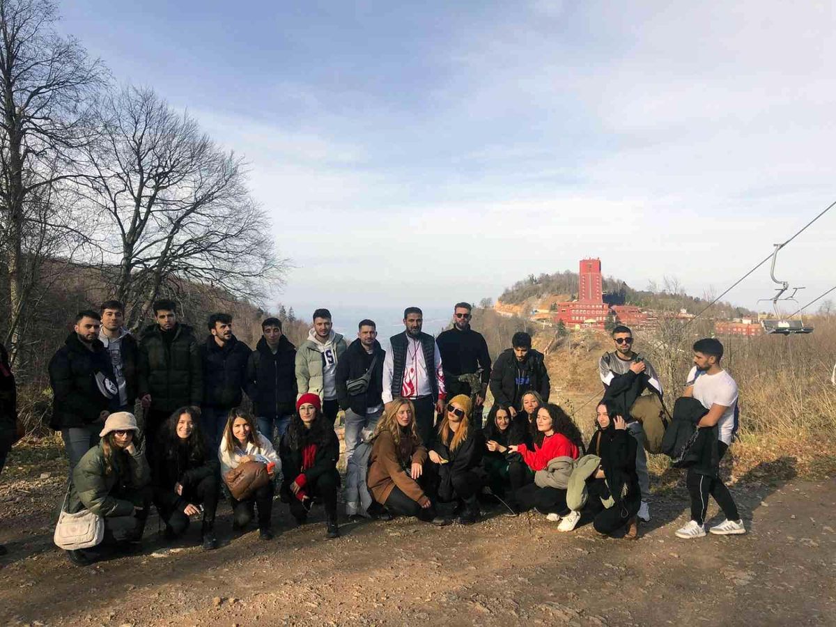 SUBÜ öğrencileri Kartepe\'de saha gezisi yaptı