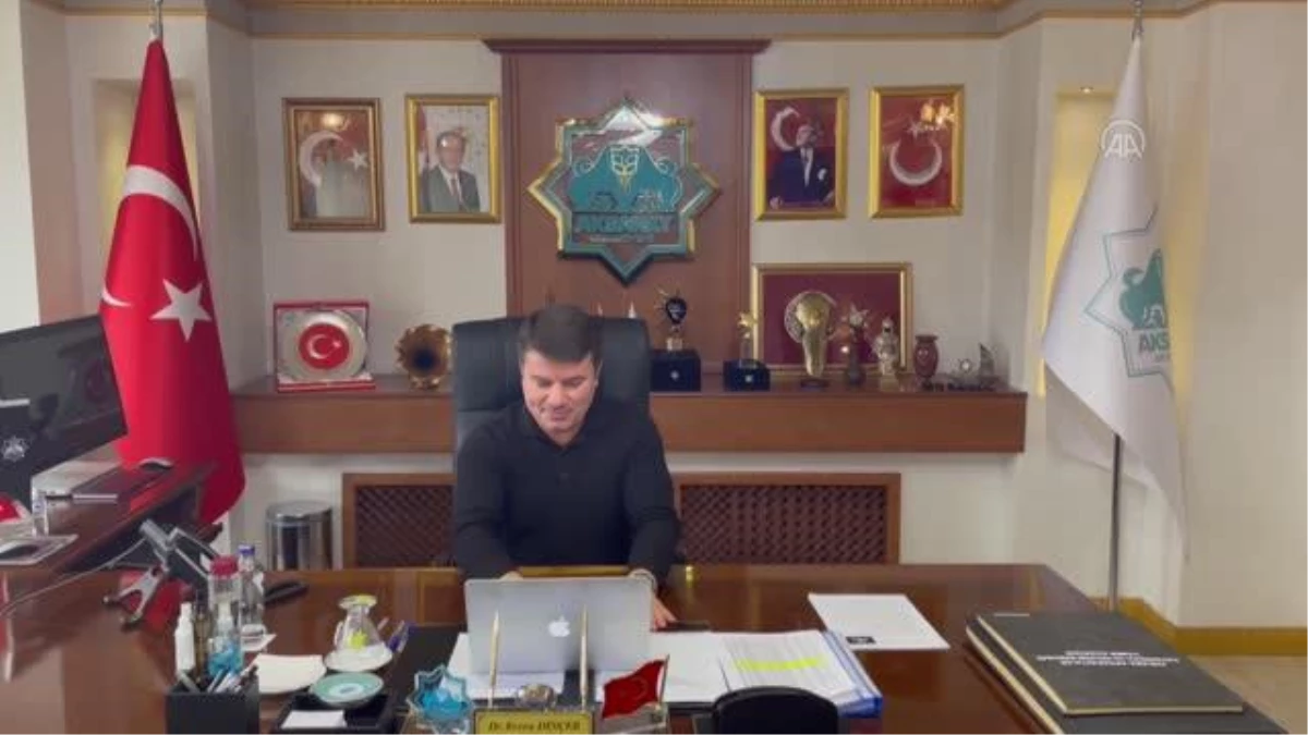 Aksaray Belediye Başkanı Evren Dinçer, AA\'nın "Yılın Fotoğrafları" oylamasına katıldı