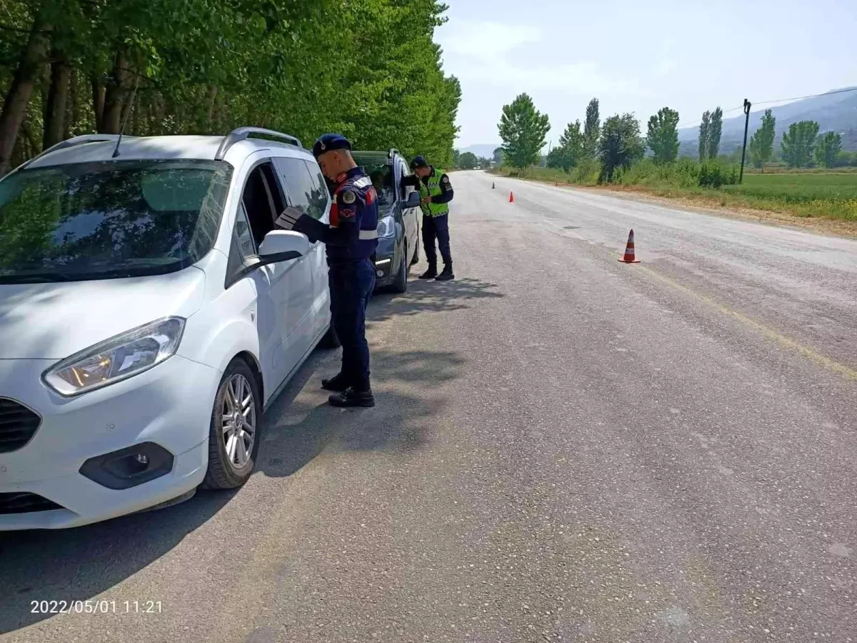 Aydın\'da hatalı sürücüleri jandarma affetmedi