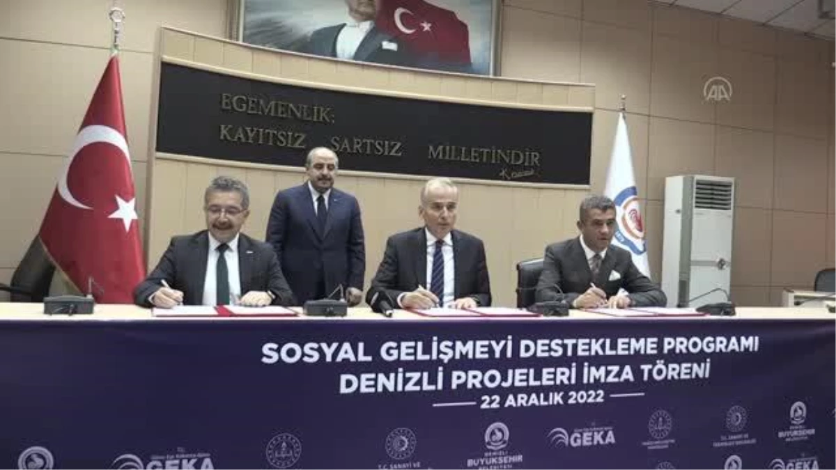 Bakan Varank, "Sosyal Gelişmeyi Destekleme Programı" imza törenine katıldı