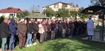 Günün acı en acı haberi: 8 aylık oğlunun kefenini çözüp son kez sevdi