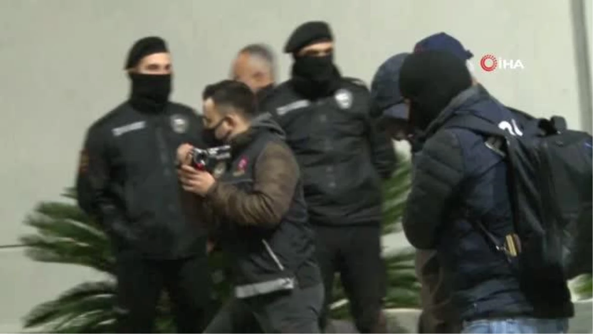Türkiye\'ye getirilen uyuşturucu baronu Atilla Önder cezaevine sevk edildi