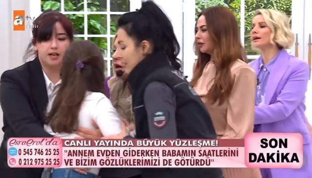 Esra Erol'da programında yüzleşen anne ve kız, canlı yayında birbirinin üzerine yürüdü