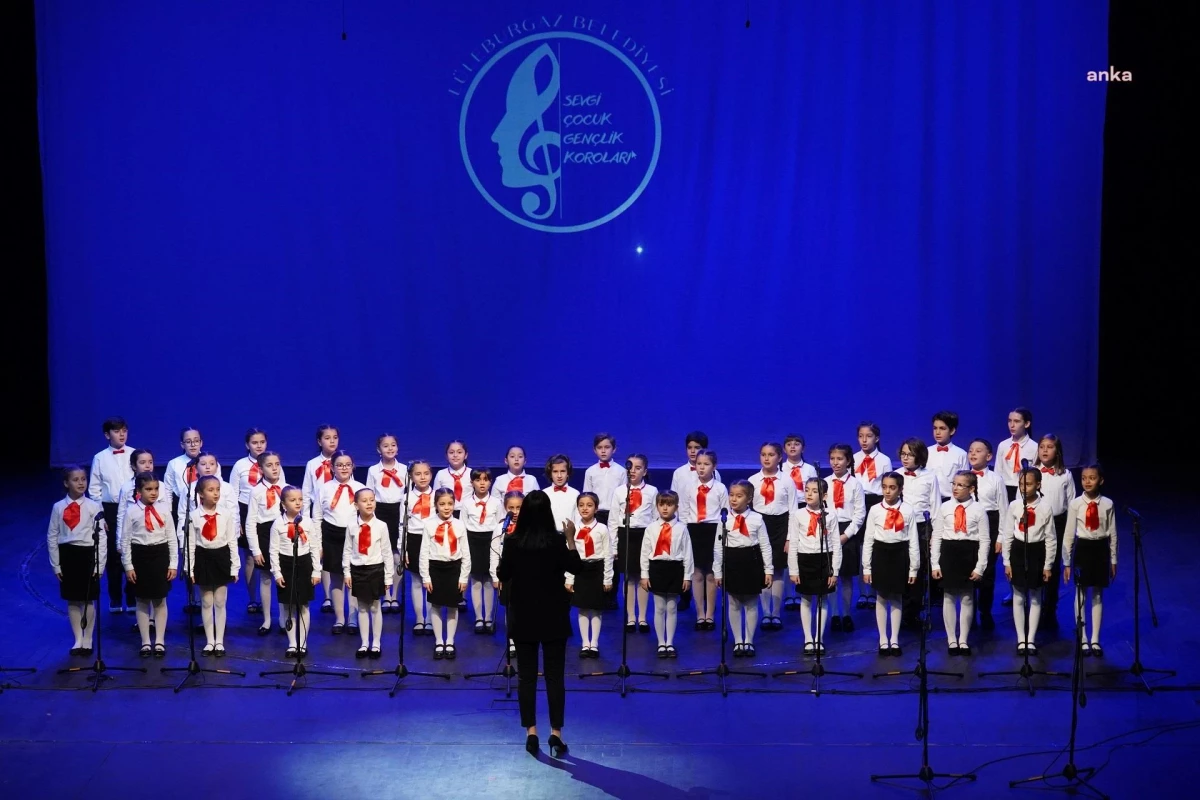 Lüleburgaz Belediyesi Çoksesli Koroları\'ndan 5. Yıl Özel Konseri