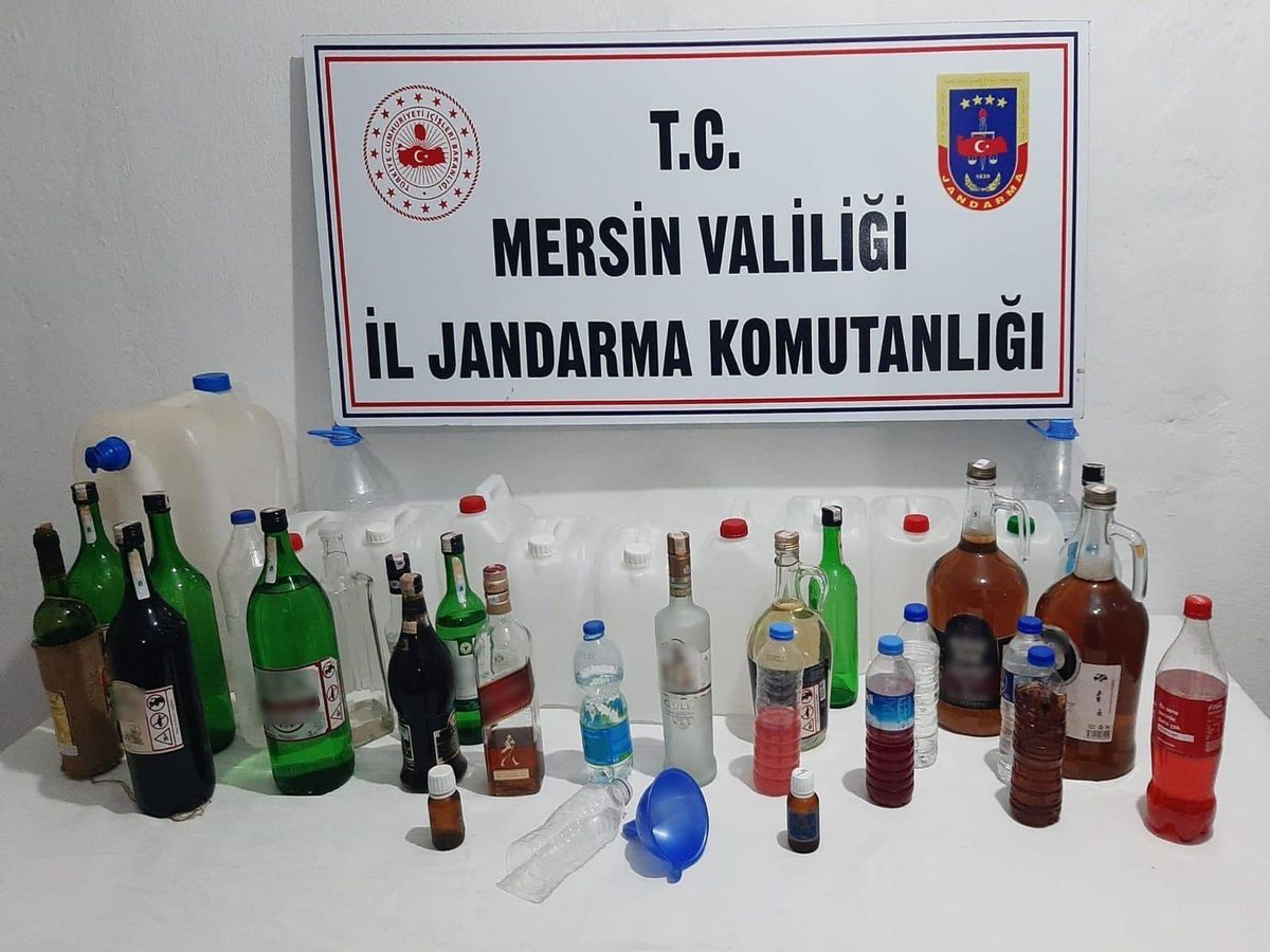 Mersin\'de 95 litre sahte içki ele geçirildi