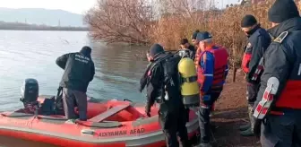 Tekne faciası sonrası arama kurtarma çalışmaları yeniden başladı