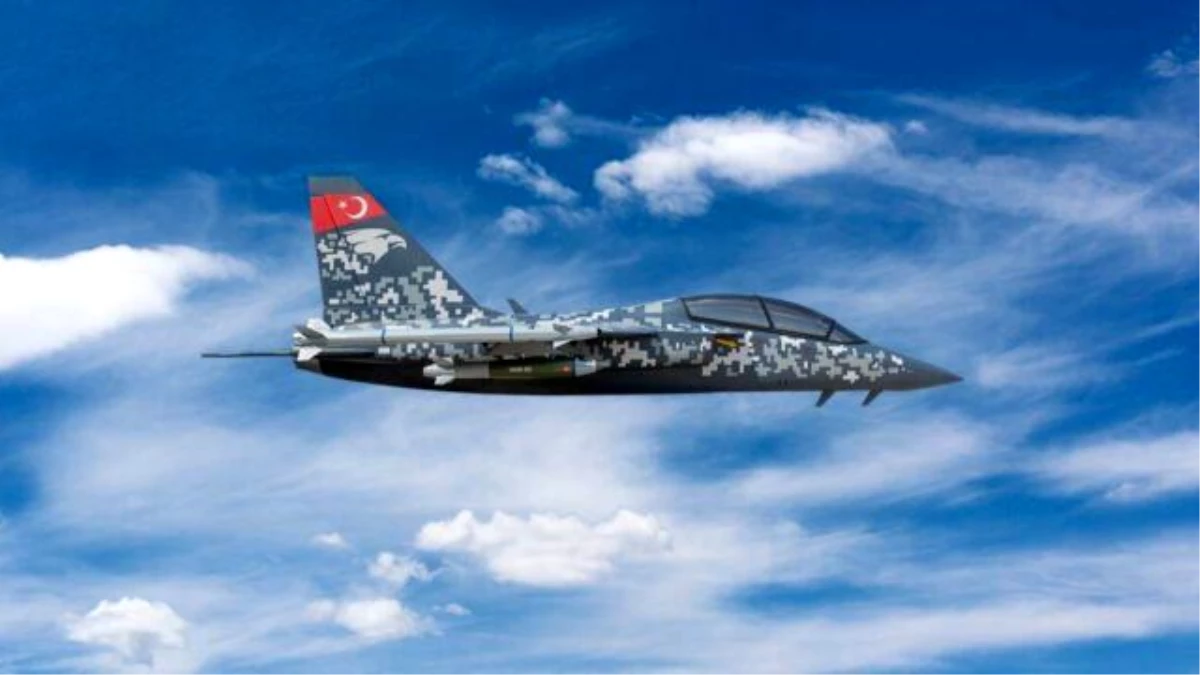 Türkiye\'nin ilk jet motorlu savaş uçağı hangardan çıktı!