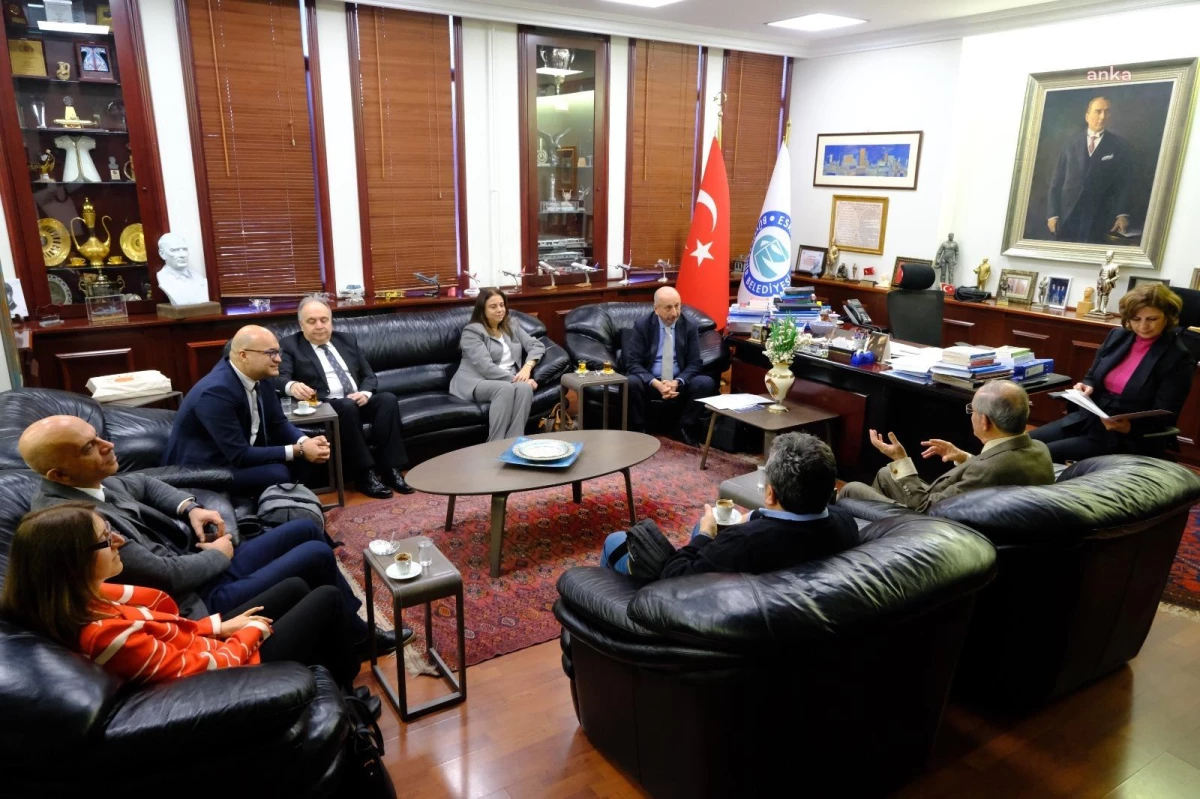 Türkiye Zeka Vakfı Heyetinden Başkan Yılmaz Büyükerşen\'e Ziyaret