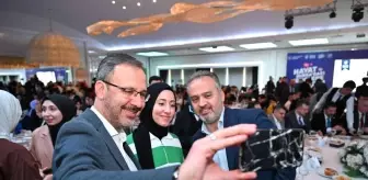 Bakan Kasapoğlu ve Başkan Aktaş gençlerle buluştu