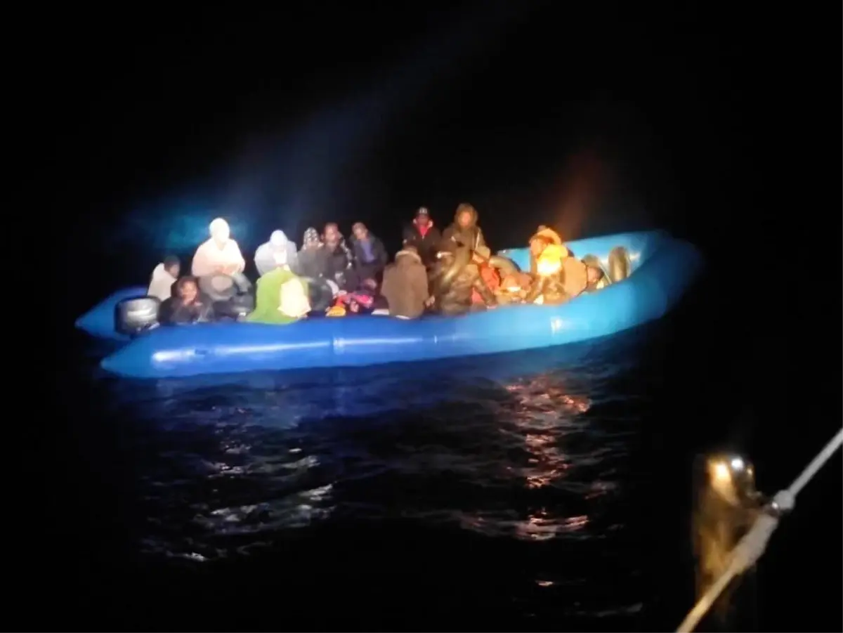 Bodrum\'da 32 göçmen kurtarıldı, 23 göçmen yakalandı