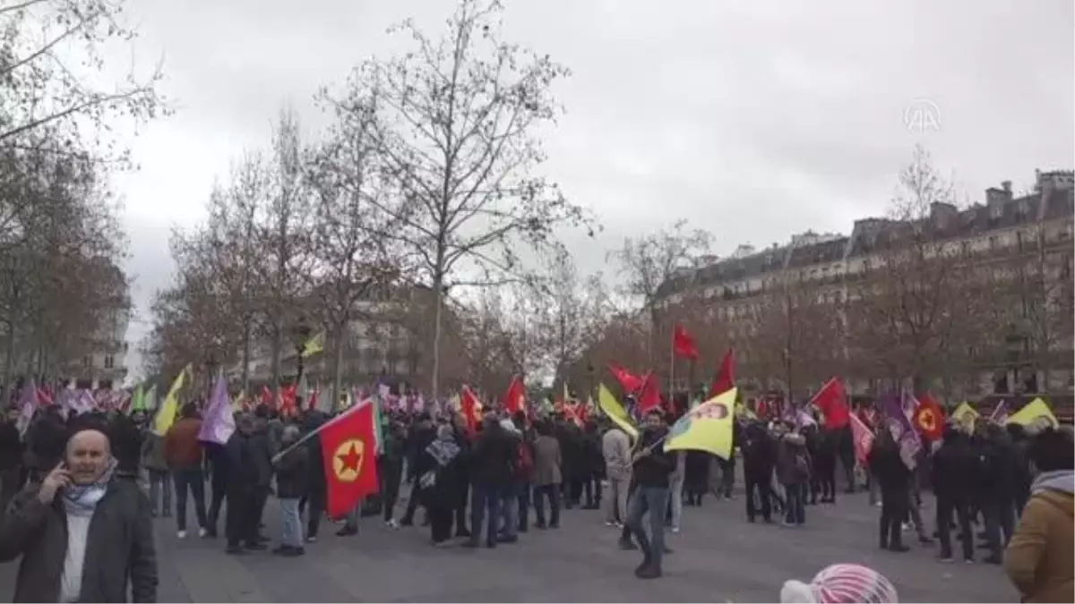 Fransa\'da terör örgütü PKK destekçileri ile güvenlik güçleri arasında arbede yaşandı