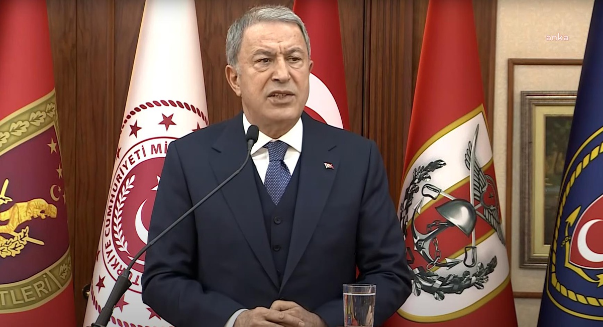 Hulusi Akar: "Beklentimiz, Yunan Siyasilerin ve Askeri Şahısların Kışkırtıcı Tavırlarından Derhal Vazgeçmeleri ve Tarihten Ders Almalarıdır"