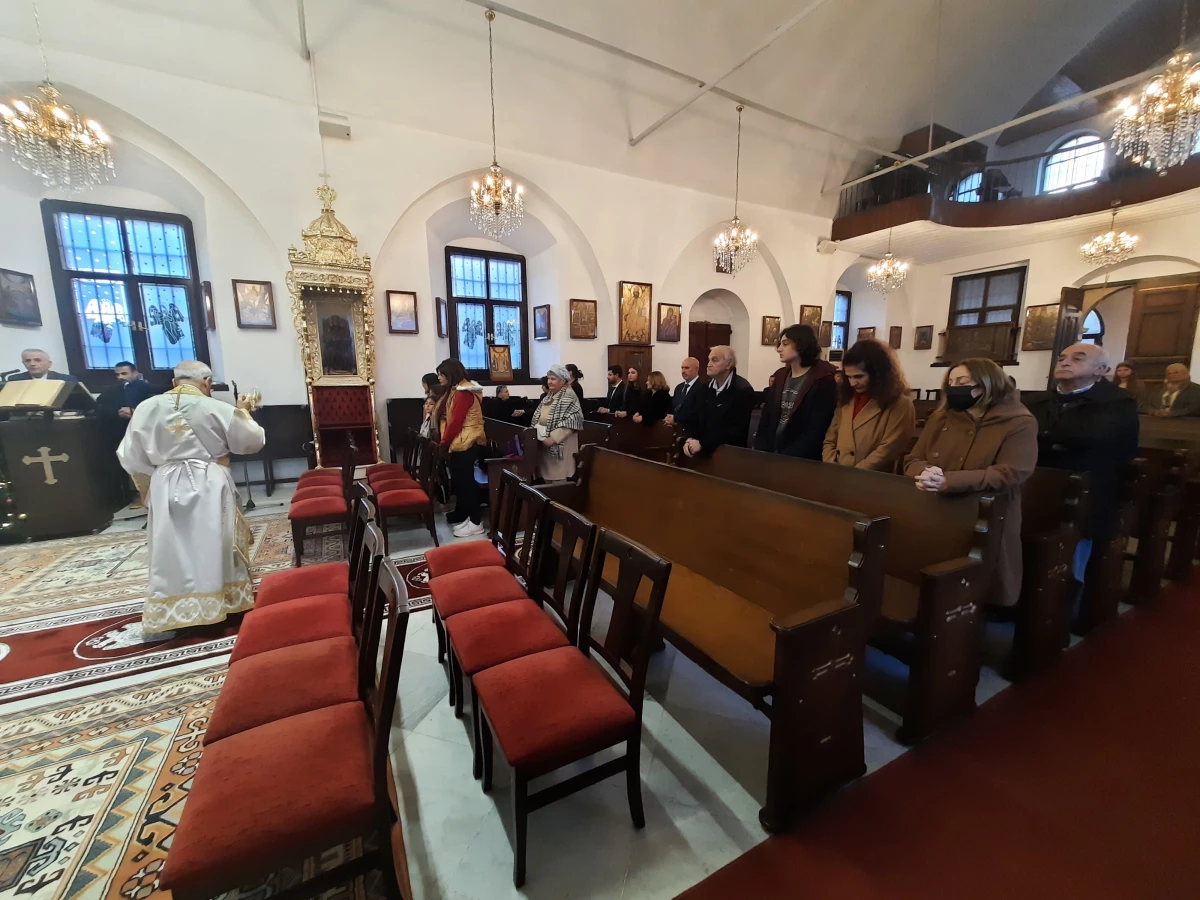 Mersin\'de Ortodoks Kilisesi\'nde Noel ayini yapıldı